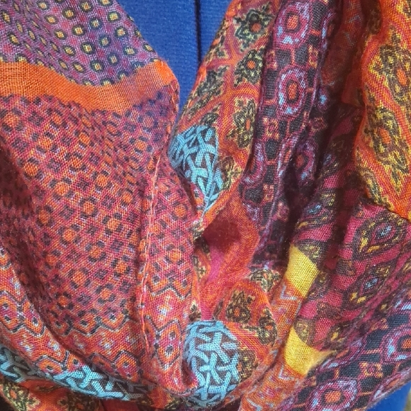 Colorful Patterned Scarf - Picture 2 of 3